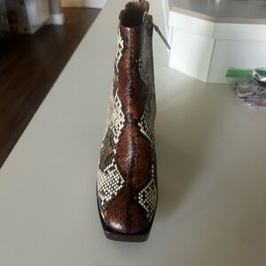 Chic Snakeskin Ankle Boots